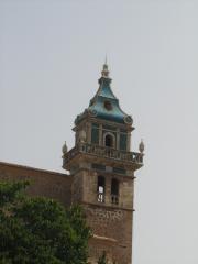 Цветная башня монастыря